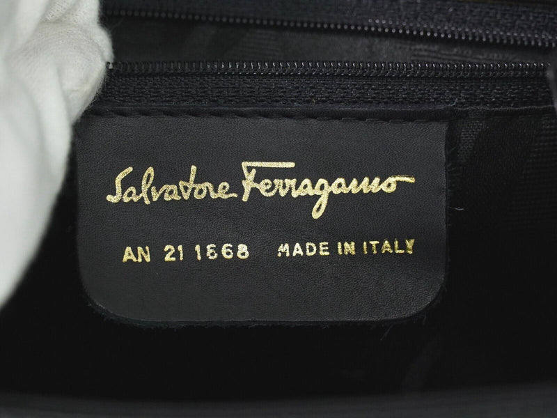 Salvatore Ferragamo Black Leather Handbag (Pre-Owned)