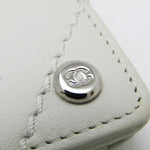 Chanel V-Stich White Leather Wallet  (Pre-Owned)