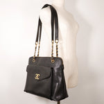 Chanel Cc Black Leather Shoulder Bag (Pre-Owned)