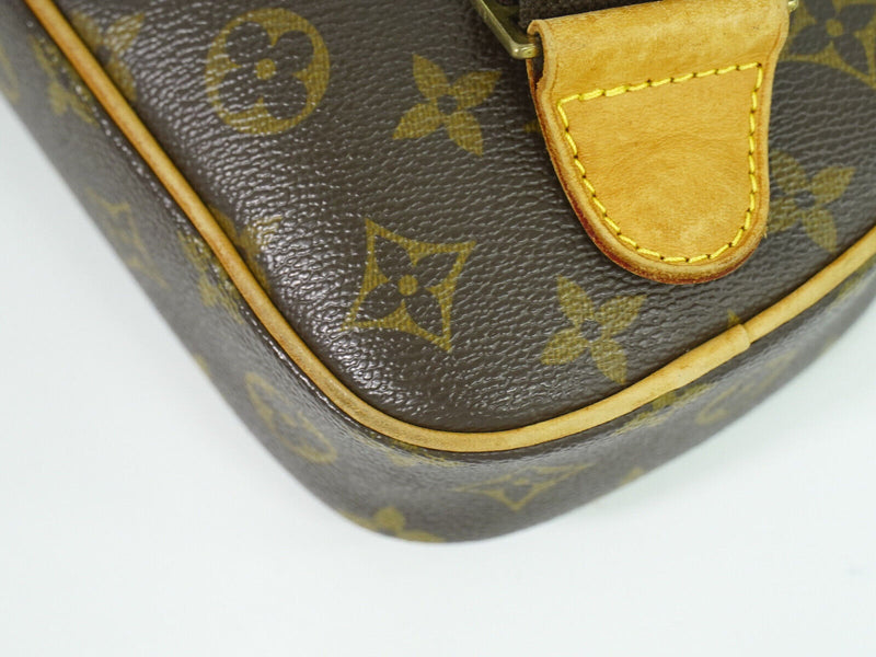 Louis Vuitton Pochette Gange Brown Canvas Clutch Bag (Pre-Owned)