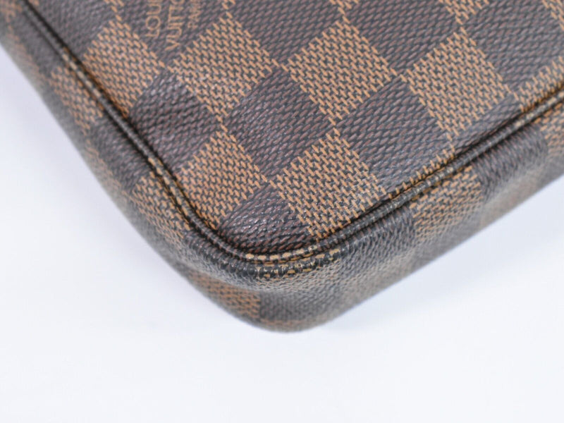 Louis Vuitton Pochette Accessoires Brown Canvas Clutch Bag (Pre-Owned)