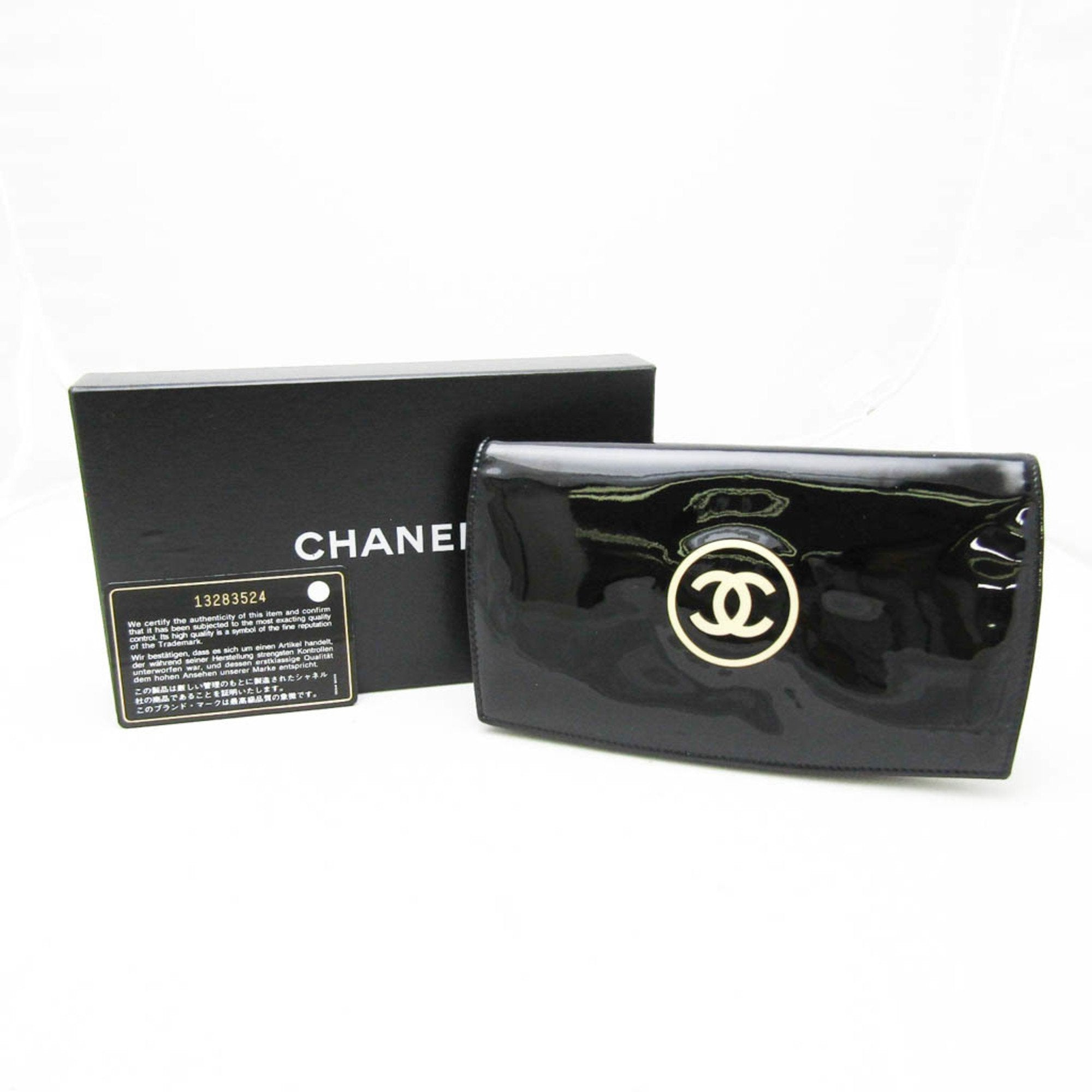 Chanel Logo Cc Black Patent Leather Wallet  (Pre-Owned)