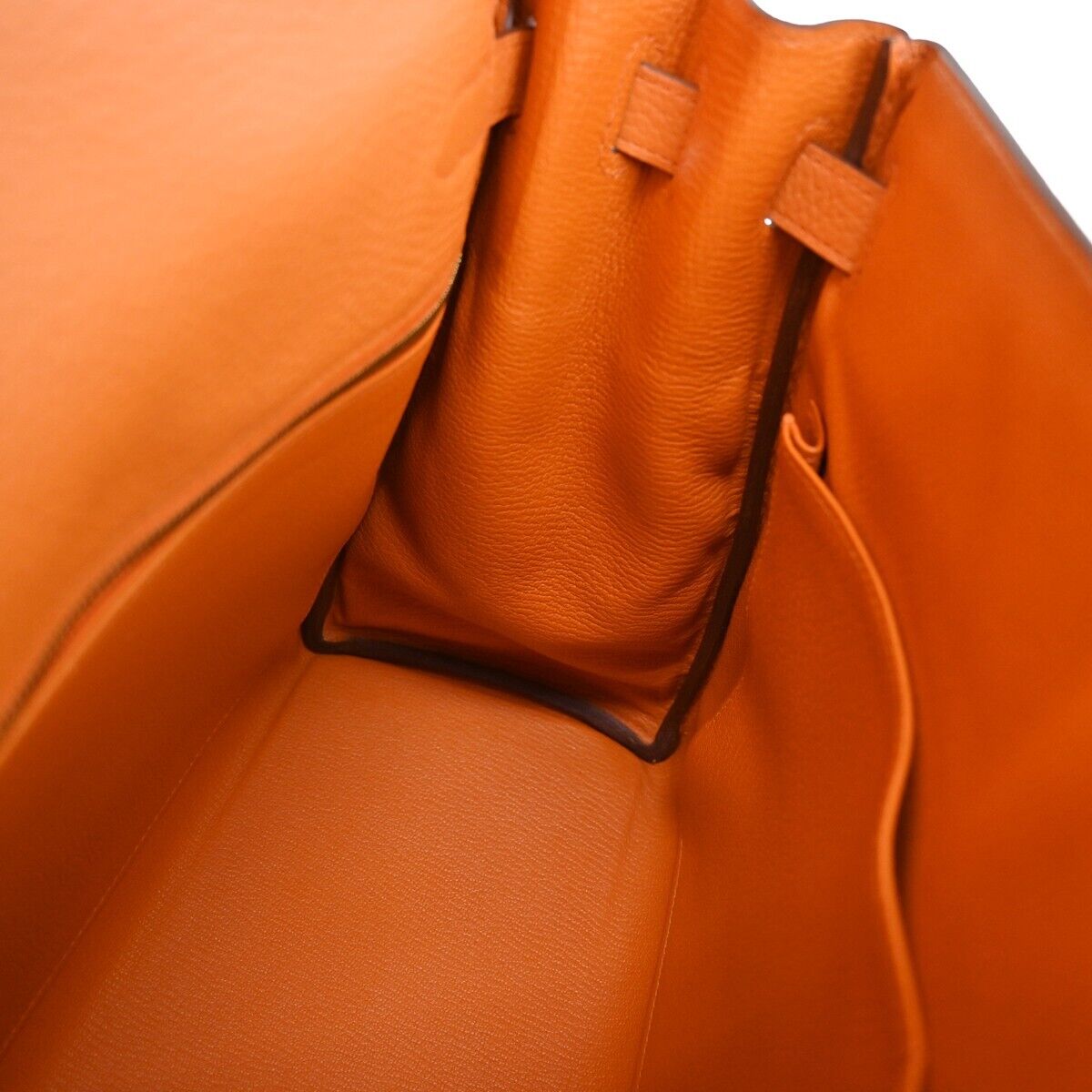 Hermès Kelly 35 Orange Leather Handbag (Pre-Owned)