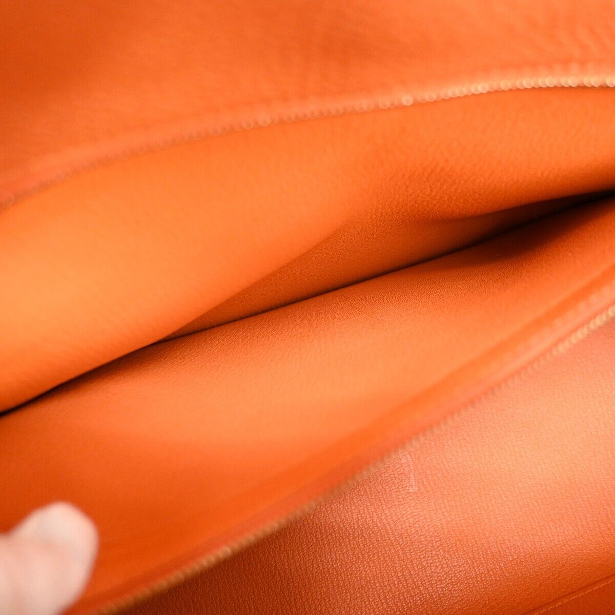 Hermès Kelly 35 Orange Leather Handbag (Pre-Owned)