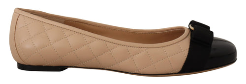 Salvatore Ferragamo Elegant Quilted Leather Flats - Chic Dual-Tone Women's Design