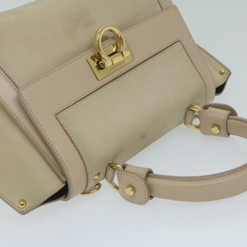 Salvatore Ferragamo Beige Leather Shoulder Bag (Pre-Owned)