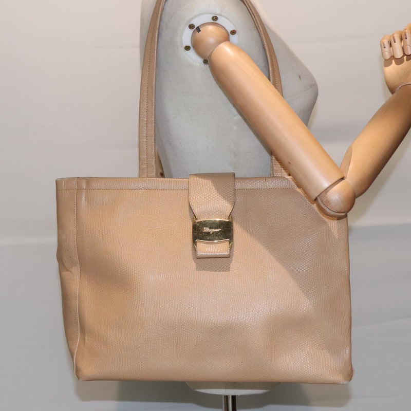 Salvatore Ferragamo Beige Leather Shoulder Bag (Pre-Owned)