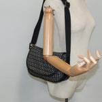 Fendi Black Canvas Shoulder Bag (Pre-Owned)