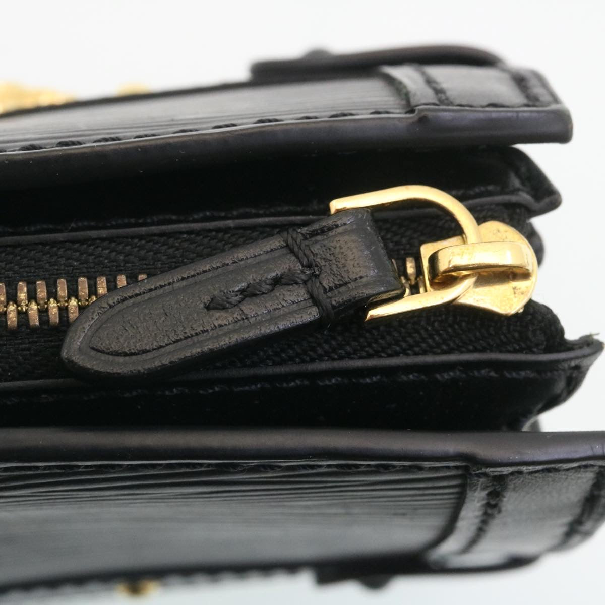 Louis Vuitton Trunk Black Leather Shoulder Bag (Pre-Owned)