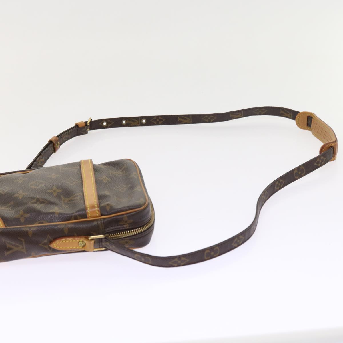 Louis Vuitton Danube Brown Canvas Shoulder Bag (Pre-Owned)