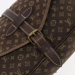 Louis Vuitton Saumur Brown Canvas Shoulder Bag (Pre-Owned)