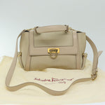 Salvatore Ferragamo Beige Leather Shoulder Bag (Pre-Owned)