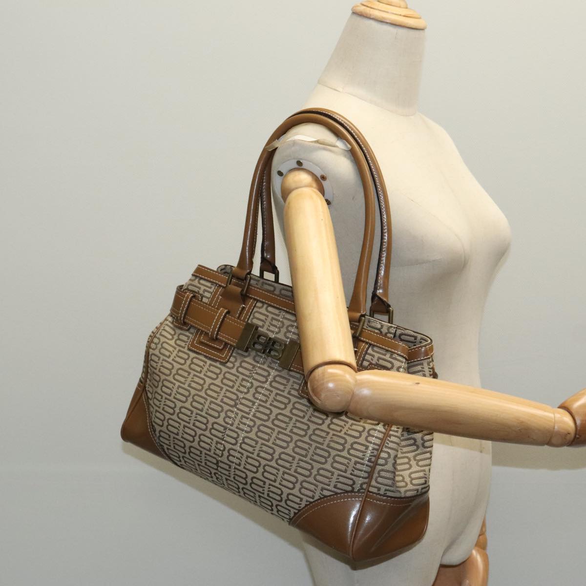 Balenciaga Bb Beige Canvas Handbag (Pre-Owned)