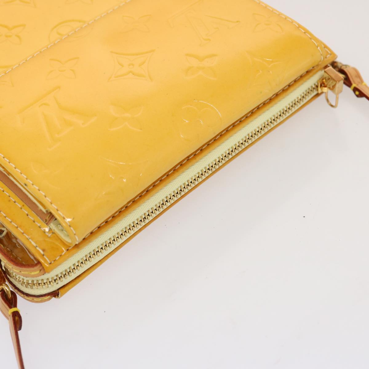 Louis Vuitton Mott Yellow Patent Leather Clutch Bag (Pre-Owned)