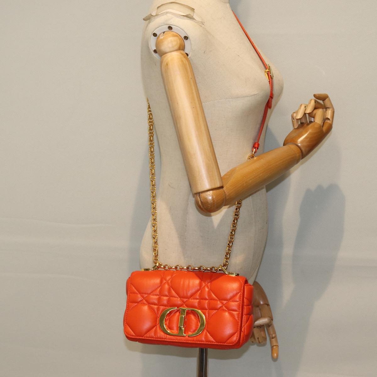 Dior Caro Orange Leather Shoulder Bag (Pre-Owned)