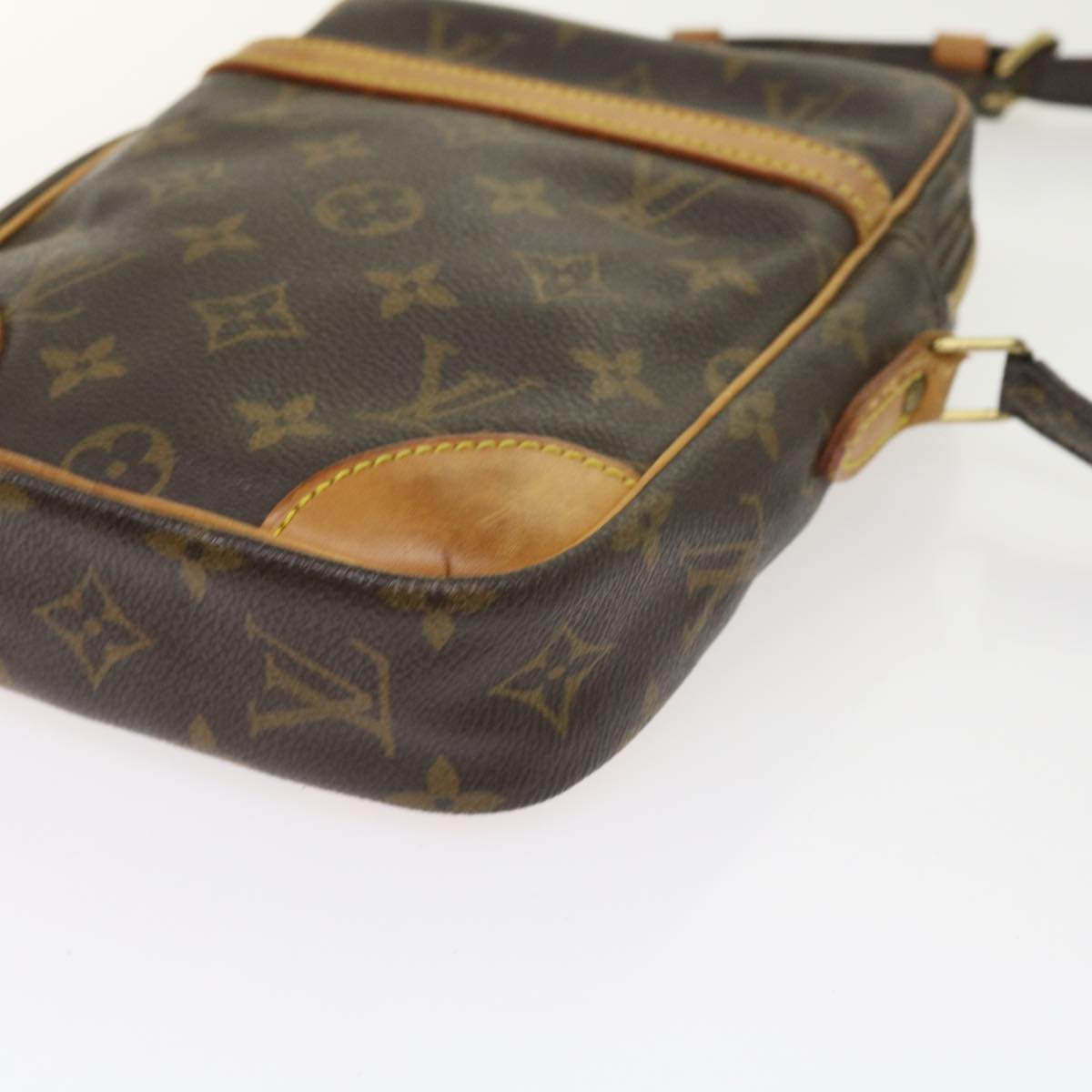 Louis Vuitton Danube Brown Canvas Shoulder Bag (Pre-Owned)