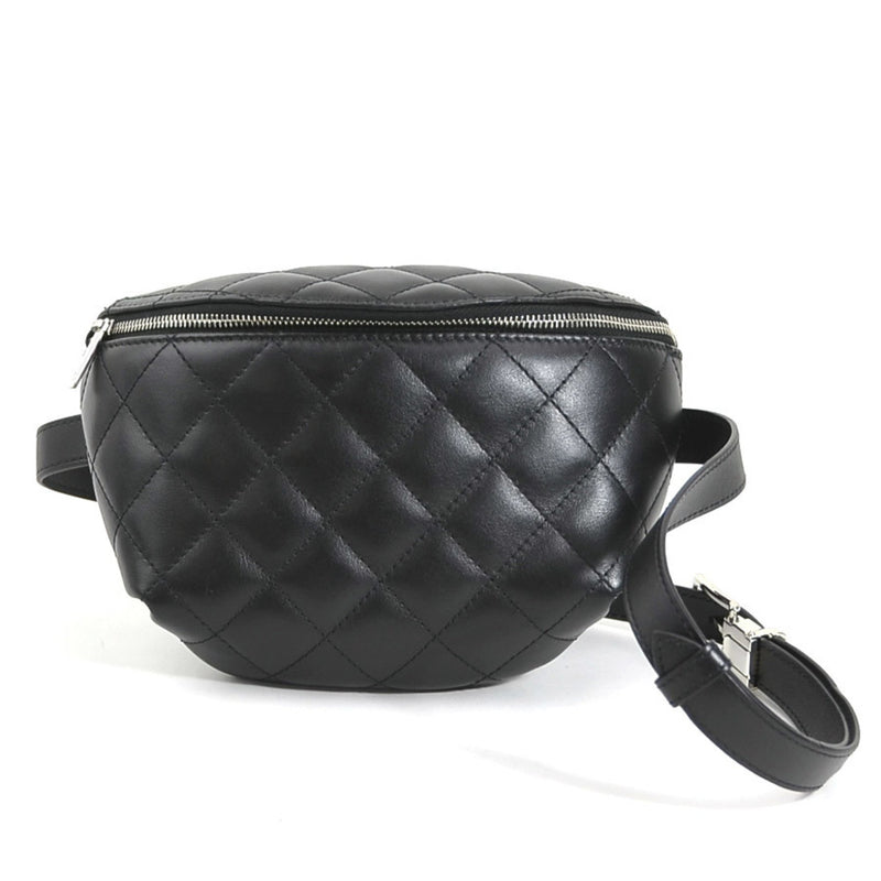 Chanel Black Leather Fanny Pack (Pre-Owned)