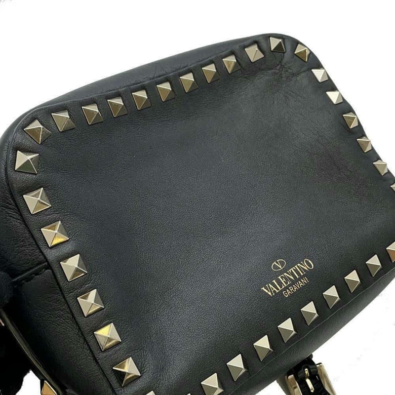 Valentino Garavani Black Leather Shoulder Bag (Pre-Owned)