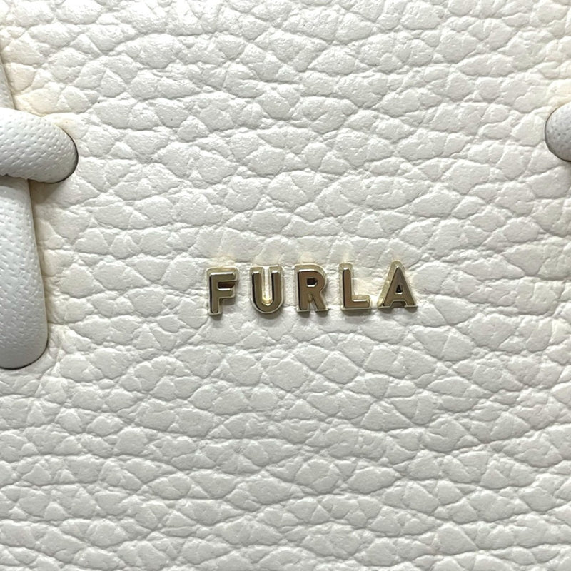 Furla Beige Leather Shoulder Bag (Pre-Owned)