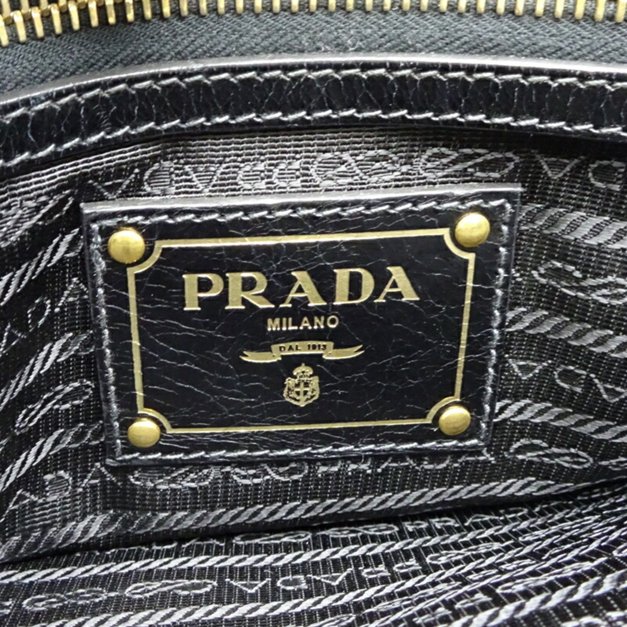 Prada Black Handbag (Pre-Owned)