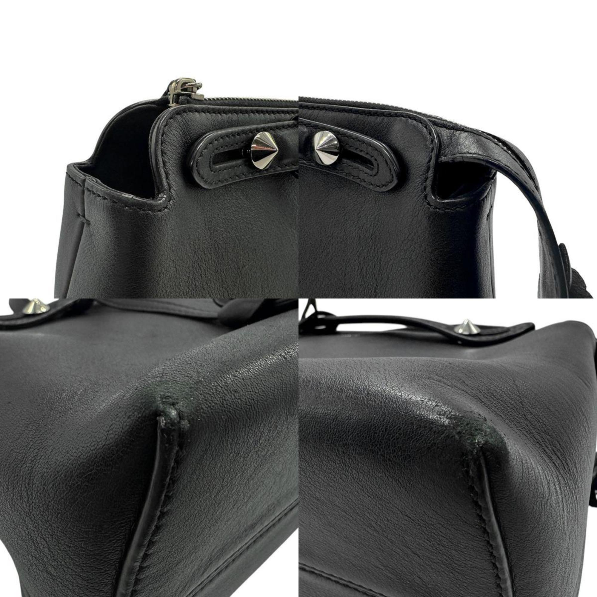 Fendi Black Leather Shoulder Bag (Pre-Owned)