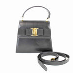 Salvatore Ferragamo Black Leather Shoulder Bag (Pre-Owned)