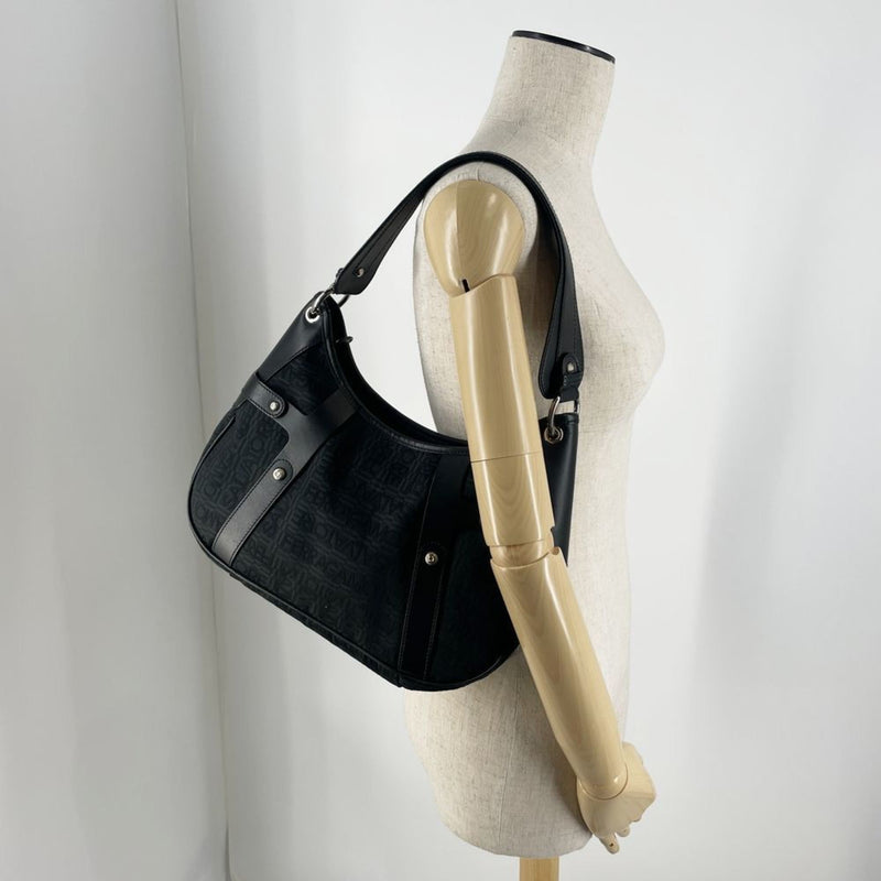 Salvatore Ferragamo Black Canvas Leather Shoulder Bag (Pre-Owned)