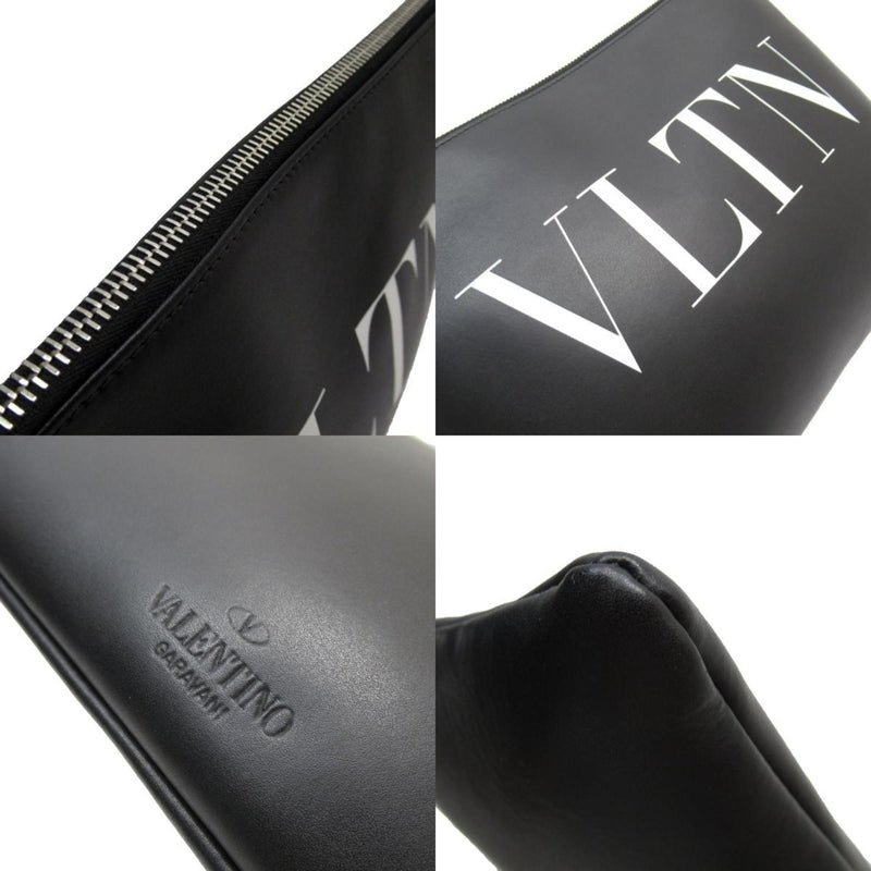 Valentino Garavani Black Leather Clutch Bag (Pre-Owned)