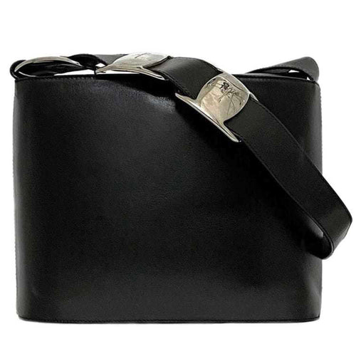 Salvatore Ferragamo Black Leather Shoulder Bag (Pre-Owned)