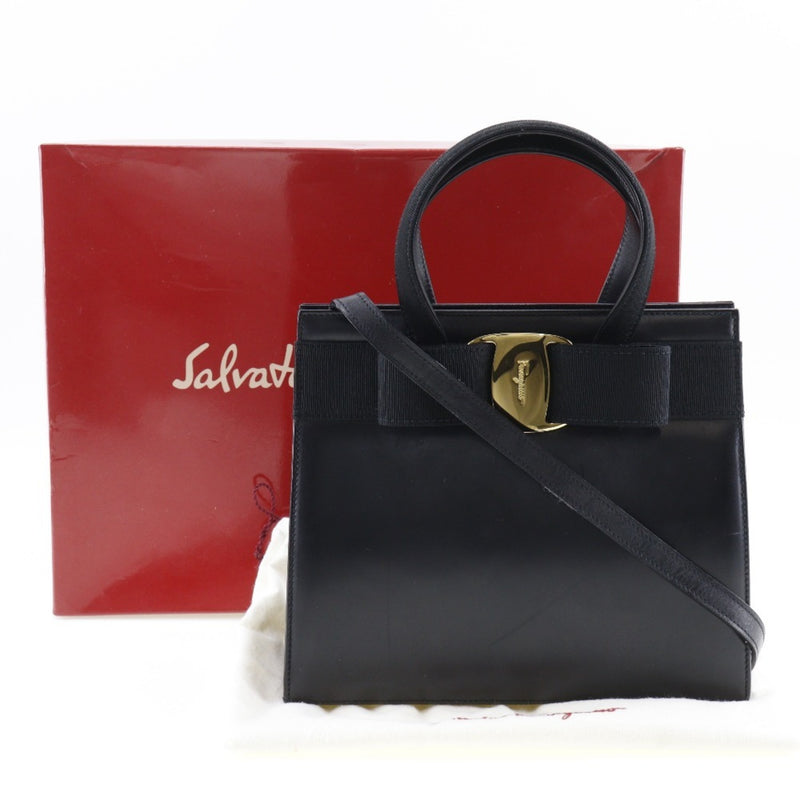 Salvatore Ferragamo Black Leather Handbag (Pre-Owned)