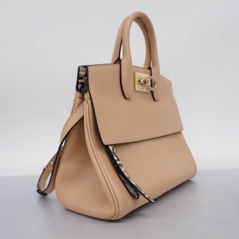 Salvatore Ferragamo Beige Leather Handbag (Pre-Owned)