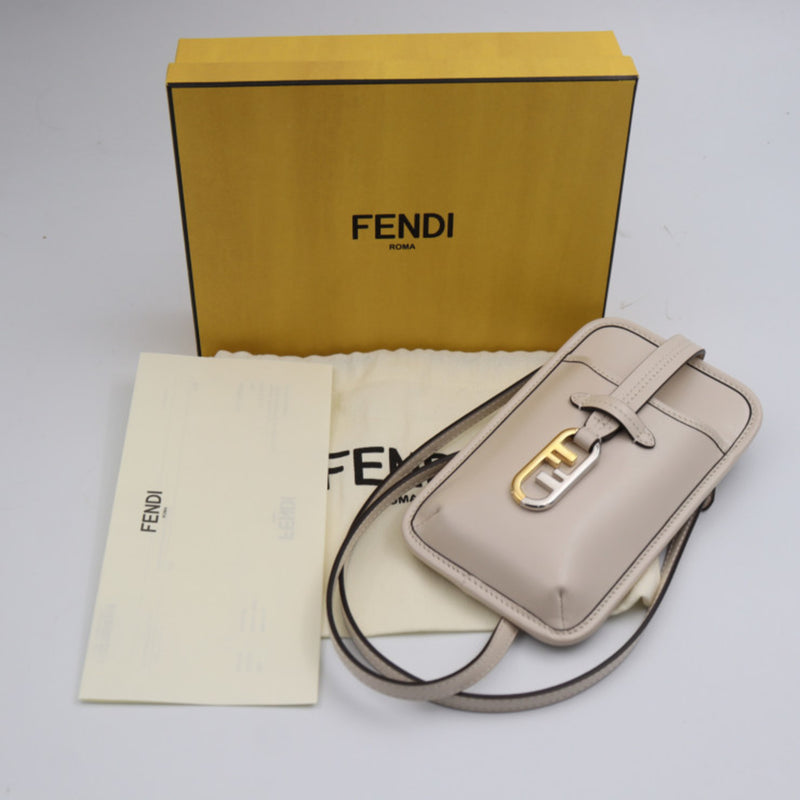 Fendi Beige Leather Pochette Shoulder Bag (Pre-Owned)