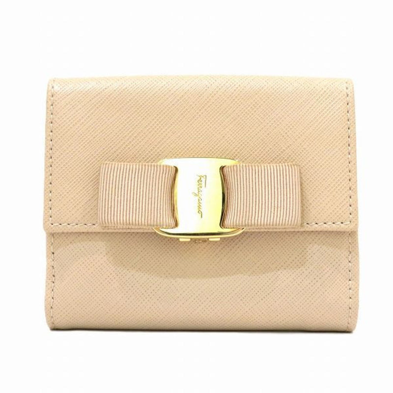 Salvatore Ferragamo Beige Leather Wallet (Bi-Fold) (Pre-Owned)