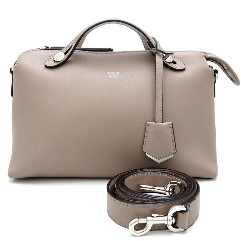 Fendi Beige Leather Handbag Shoulder Bag (Pre-Owned)