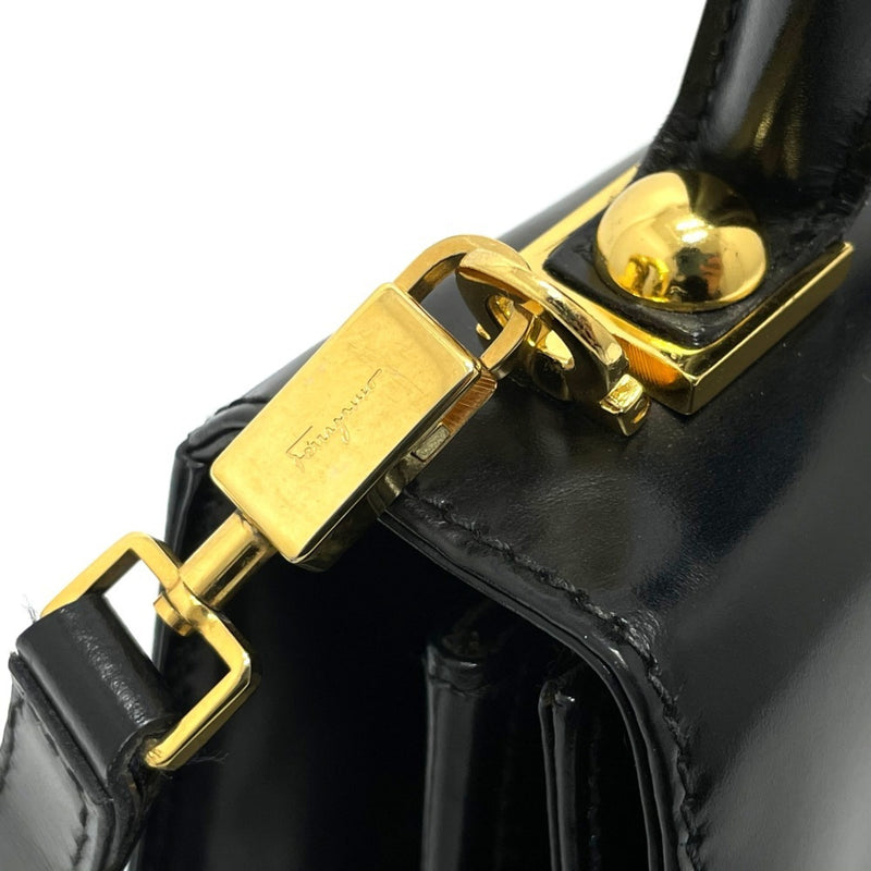 Salvatore Ferragamo Black Leather Handbag (Pre-Owned)