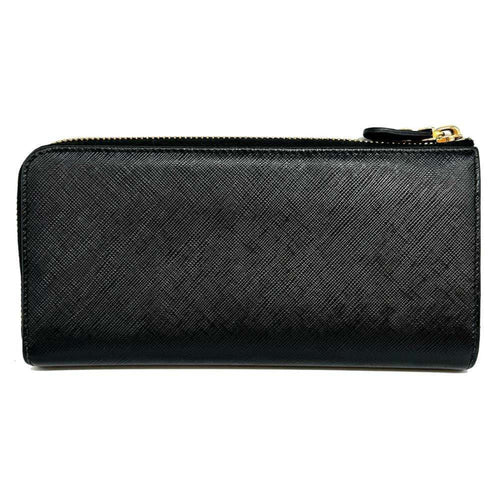 Salvatore Ferragamo Black Leather Wallet (Bi-Fold) (Pre-Owned)