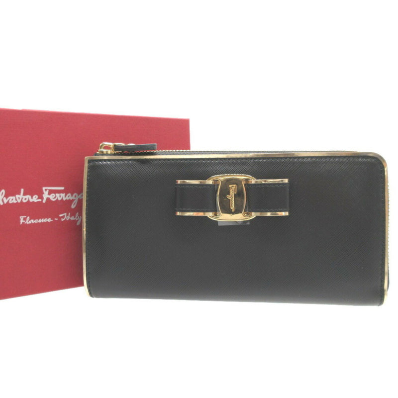 Salvatore Ferragamo Black Leather Long Wallet (Bi-Fold) (Pre-Owned)