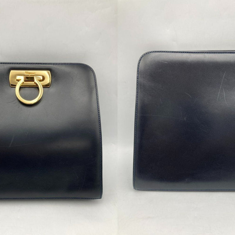 Salvatore Ferragamo Black Leather Shoulder Bag (Pre-Owned)