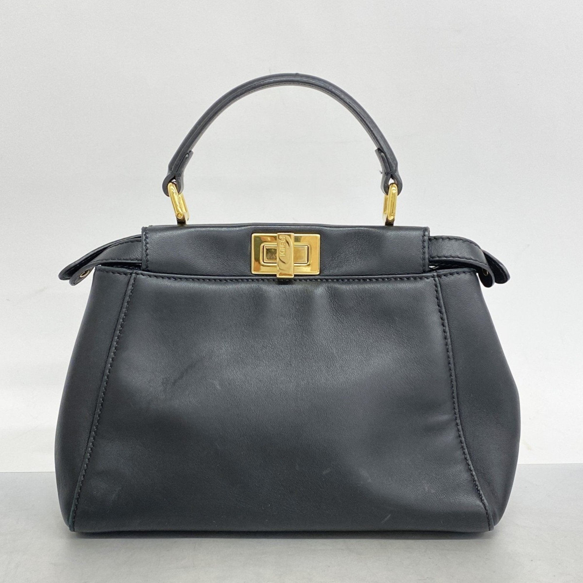 Fendi Black Leather Handbag (Pre-Owned)