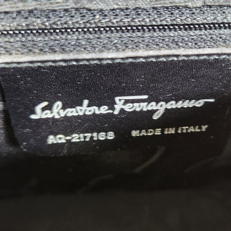 Salvatore Ferragamo Black Leather Handbag Shoulder Bag (Pre-Owned)