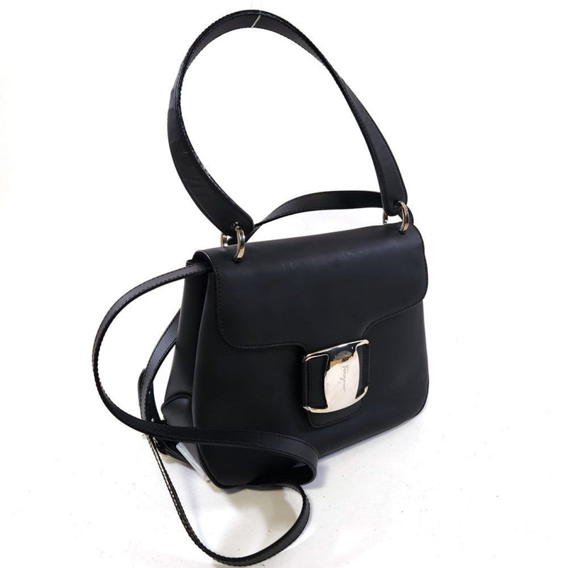 Salvatore Ferragamo Black Leather Handbag Shoulder Bag (Pre-Owned)