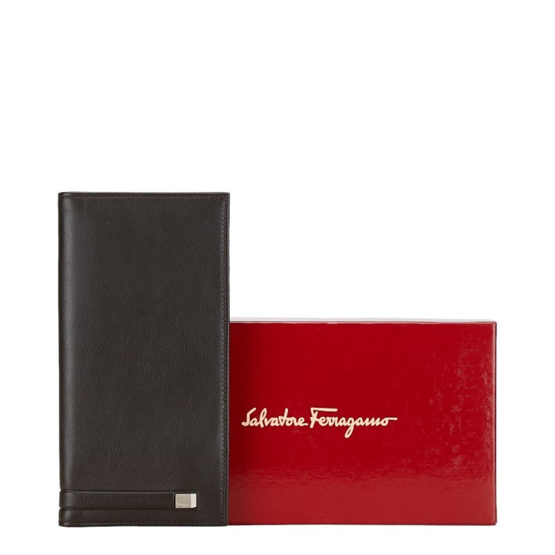 Salvatore Ferragamo Brown Leather Long Wallet (Bi-Fold) (Pre-Owned)