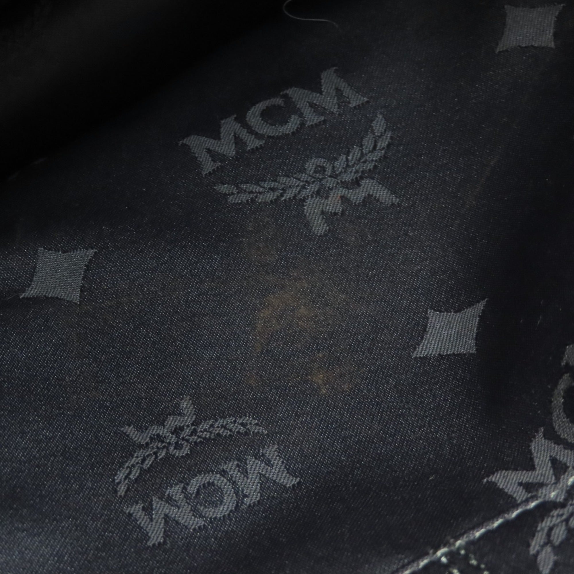 Mcm Black Leather Backpack (Pre-Owned)