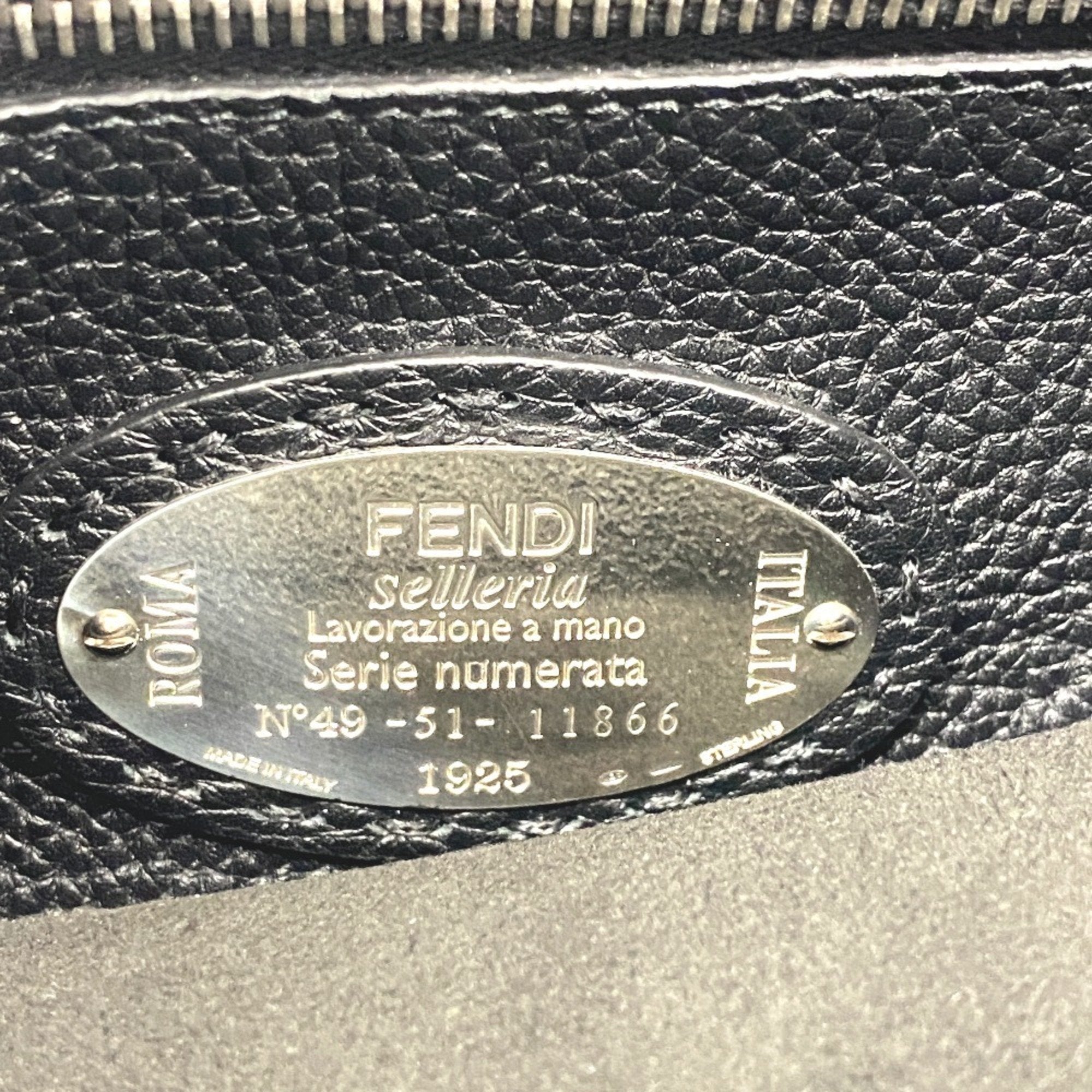 Fendi Peekaboo Black Leather Handbag (Pre-Owned)