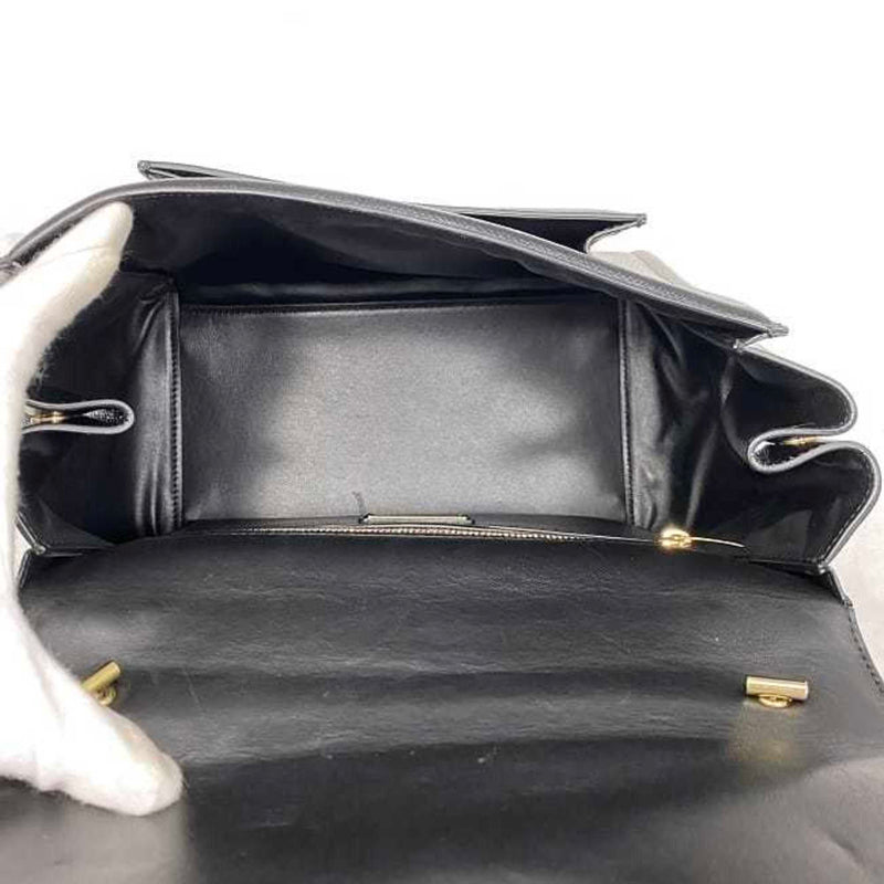 Salvatore Ferragamo Black Leather Handbag Shoulder Bag (Pre-Owned)