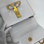 Valentino Garavani White Leather Shoulder Bag (Pre-Owned)