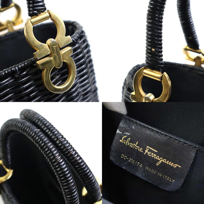 Salvatore Ferragamo Black Handbag (Pre-Owned)