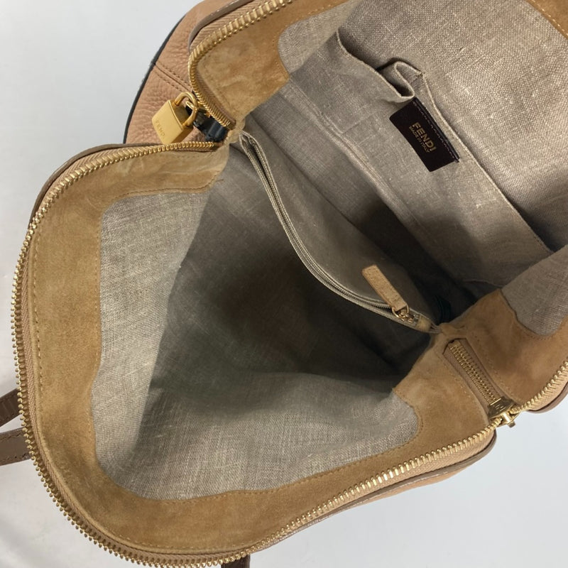 Fendi Beige Leather Shoulder Bag (Pre-Owned)