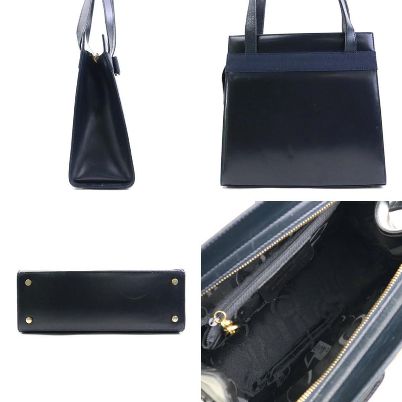 Salvatore Ferragamo Black Leather Shoulder Bag (Pre-Owned)