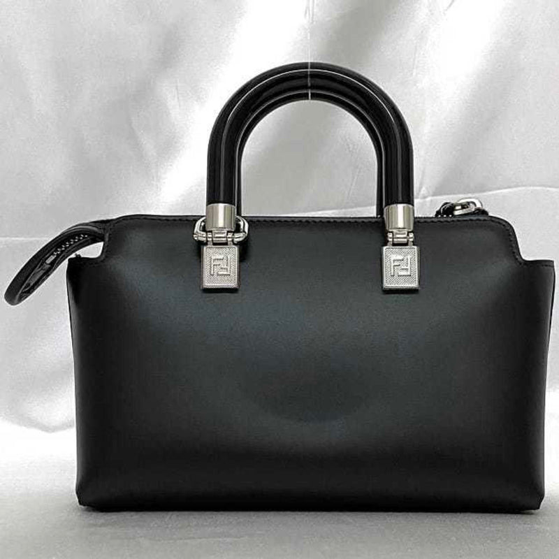 Fendi Black Leather Boston Bag (Pre-Owned)